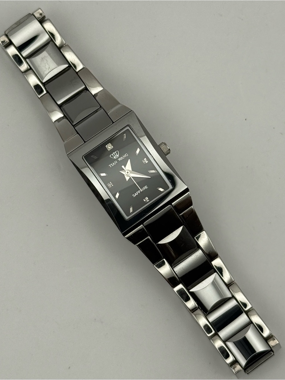 Tian Wang Sapphire Crystal Women's Watch (Needs Battery) Silver Band Charcoal